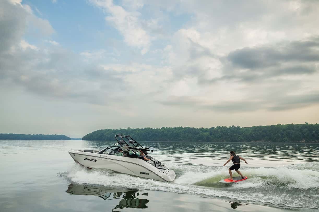 2026 Yamaha 222XD Black