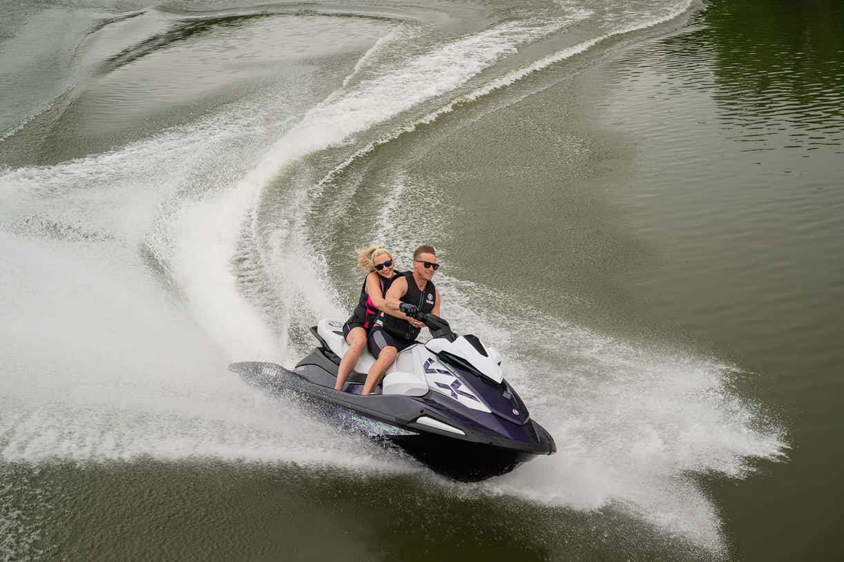 2026 Yamaha VX Cruiser HO Nightshade/White