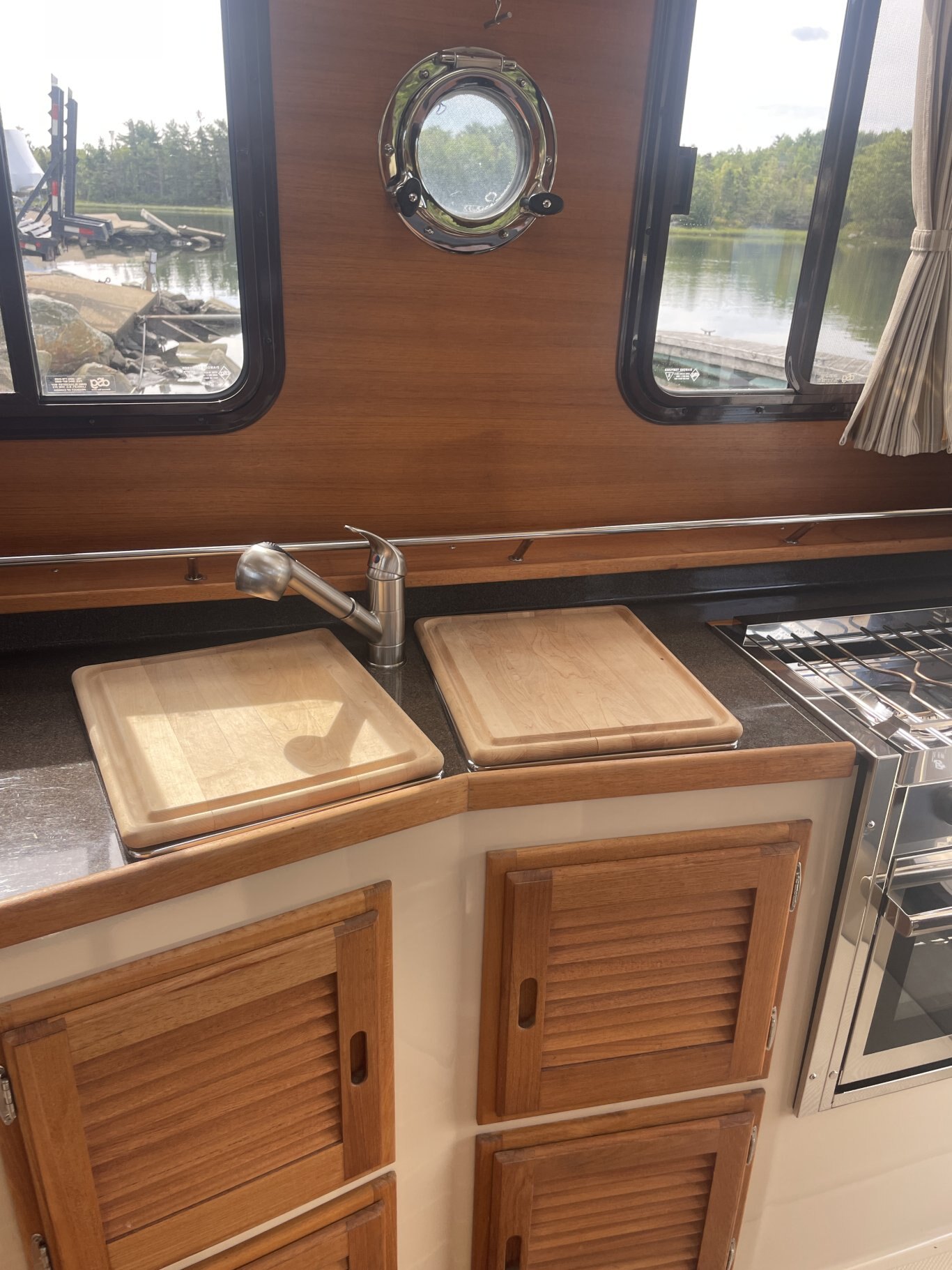 2017 Ranger Tugs R 31 S