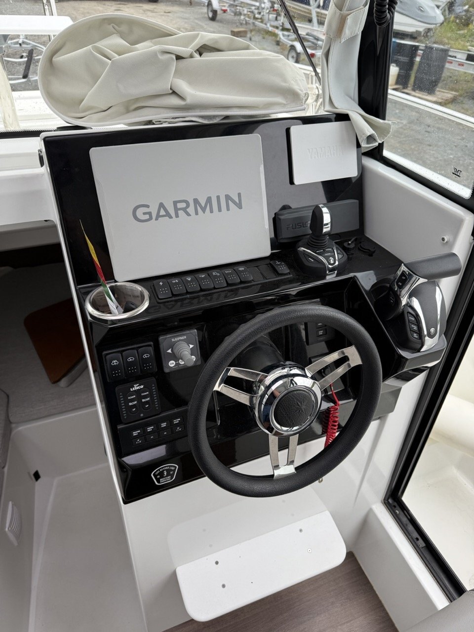 2023 Jeanneau NC 795 SPORT SERIES 2 with Yamaha F250 Outboard