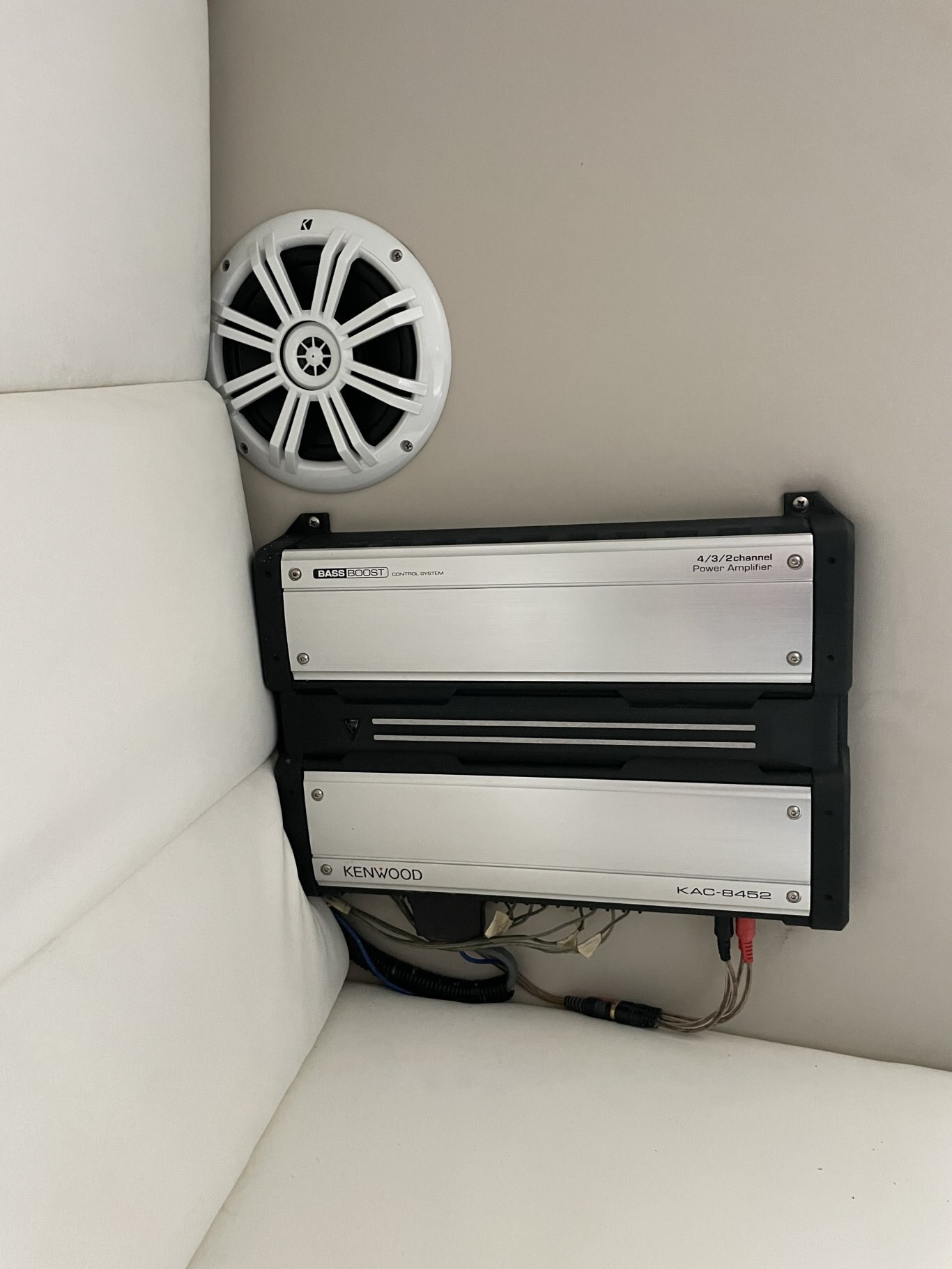 2004 Velocity Powerboats 260 with Mercruiser 496 MAG HO. (134 hours) and Aluminum Trailer