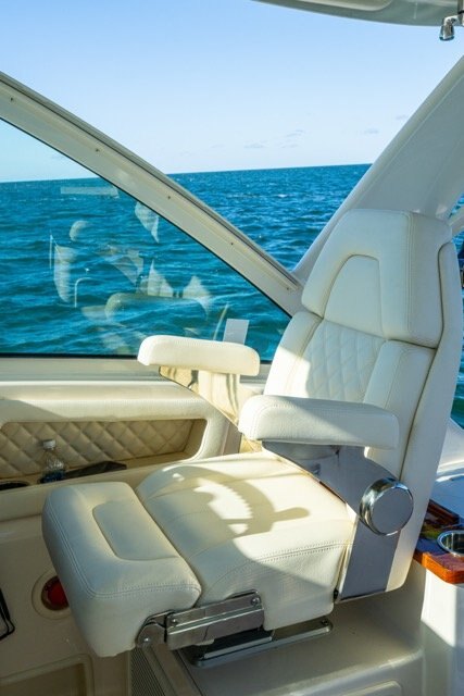 Grady White Express 340