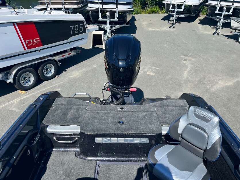 2023 Skeeter WX1910 with Yamaha 200 and Custom Skeeter trailer