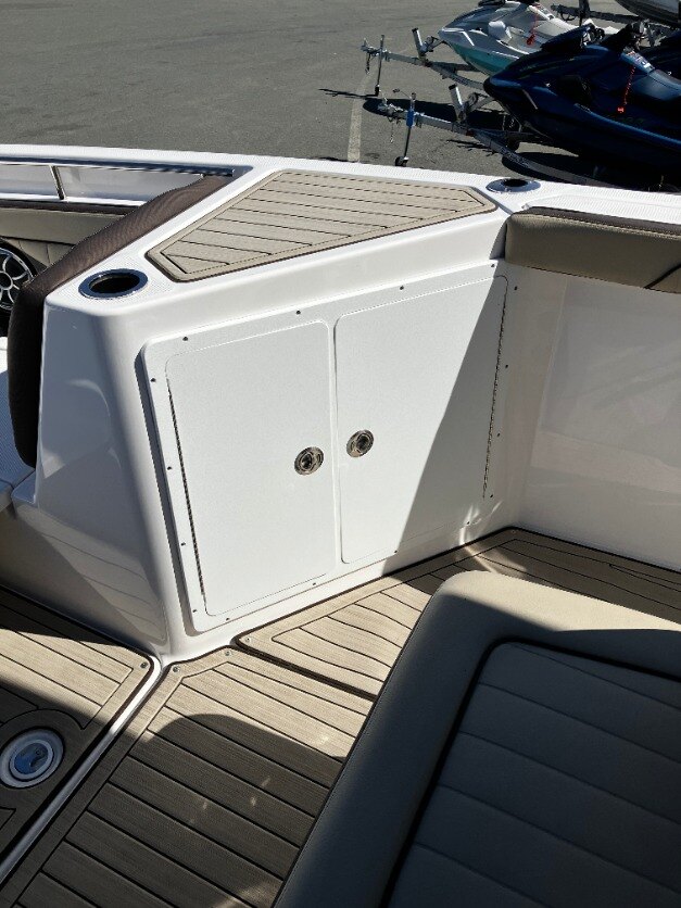 2022 Yamaha 255 FSH Black