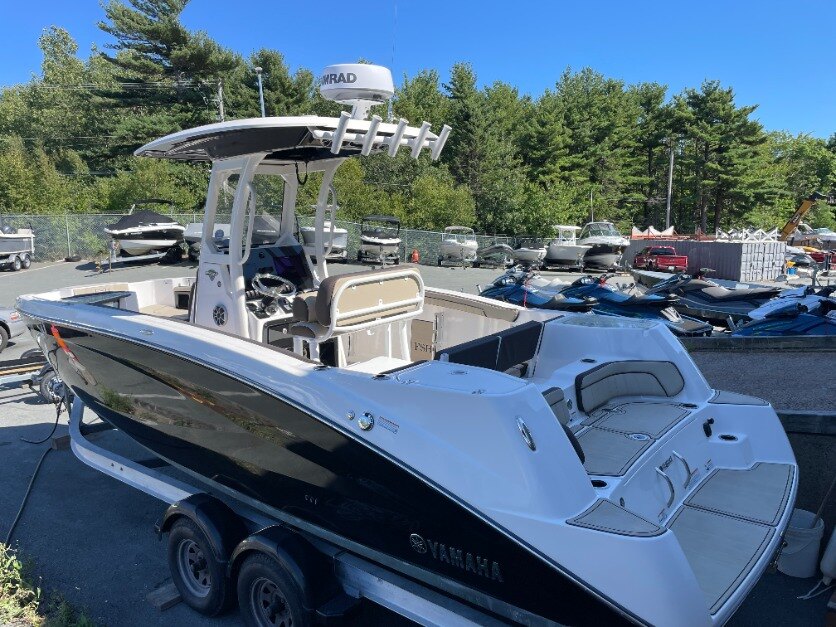 2022 Yamaha 255 FSH Black