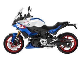 2026 BMW F 900 R Triple Black