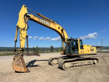 2005 John Deere 270C LC Excavator w/ Thumb