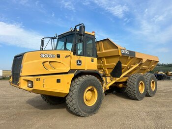 John Deere 250D 6x6 Articulated Dump Truck