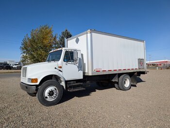 2001 International S/A Bucket Truck