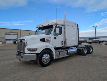 2022 Western Star 49X T/A Sleeper Truck Tractor