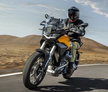 GO EVERYWHERE ON A NEW MOTO GUZZI V7 OR V9 WITH UP TO $1250 OFF!