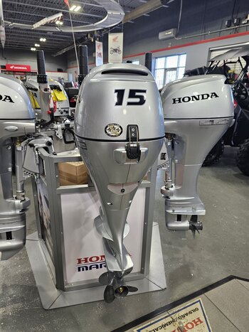 Mercury 5 MH (Manual Start, Short Shaft, Tiller Steering)