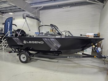 Legend Boats F19 Pro Mercury 150 4 Stroke w/ Hydraulic Steering