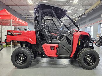2026 Honda Pioneer 520 Standard Hero Red