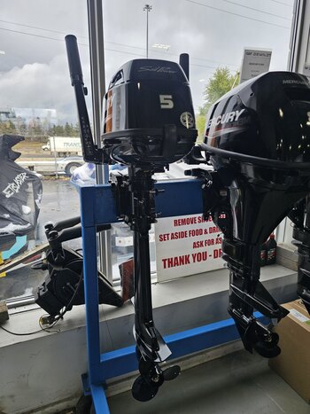 Mercury 2.5MH Fourstroke, Short Shaft, Tiller Steering