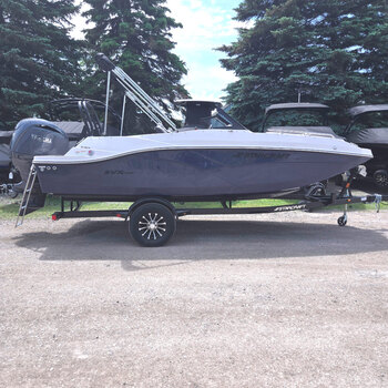 2025 STARCRAFT SVX 211 OB CC W/150HP YAMAHA AND CUSTOM MATCHED TRAILMASTER TRAILER