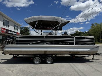 2022 SunTracker Bass Buggy 16XL Pontoon Boat