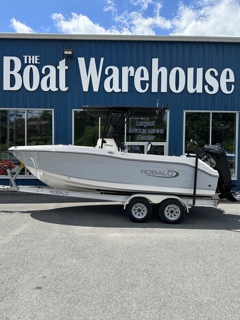 2024 Robalo 202 Explorer