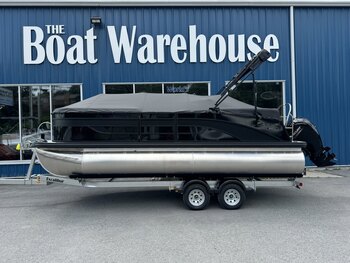 2024 Lowe Boats SS210 Walk Thru