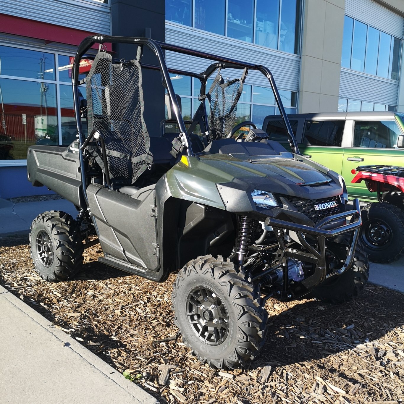 2025 Honda Pioneer 700 2P DLX