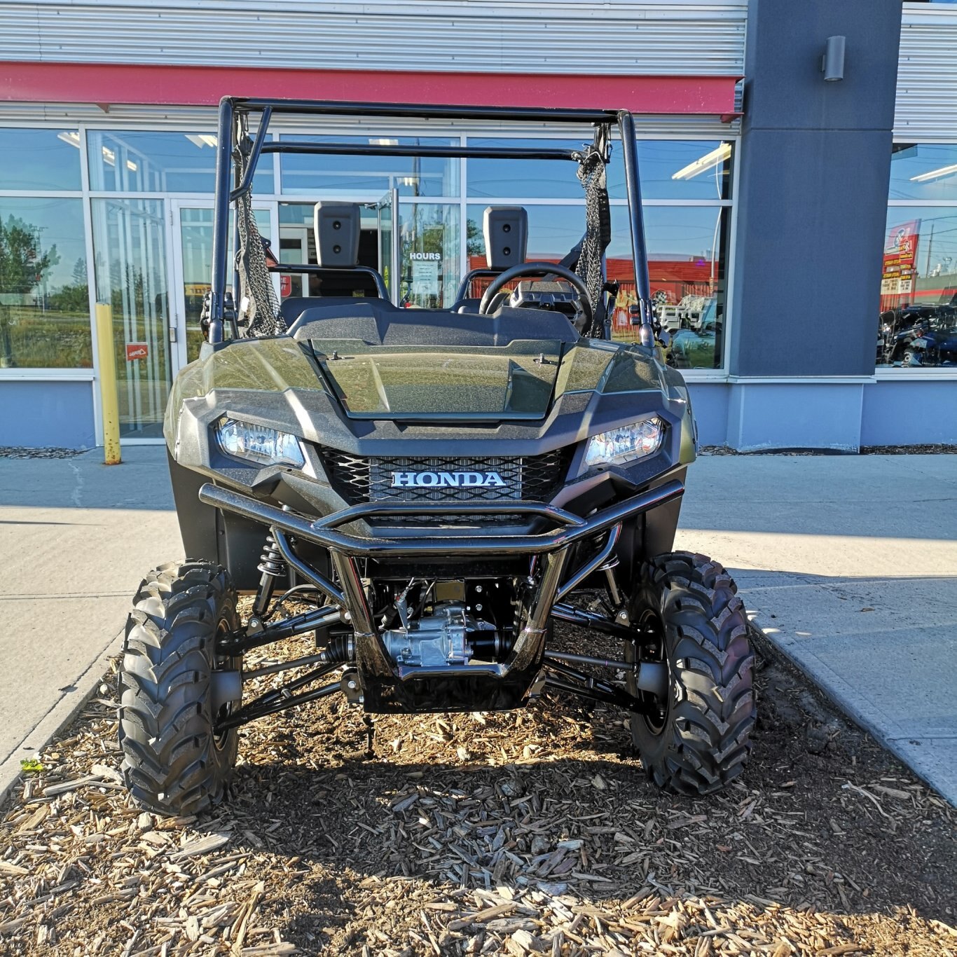 2025 Honda Pioneer 700 2P DLX