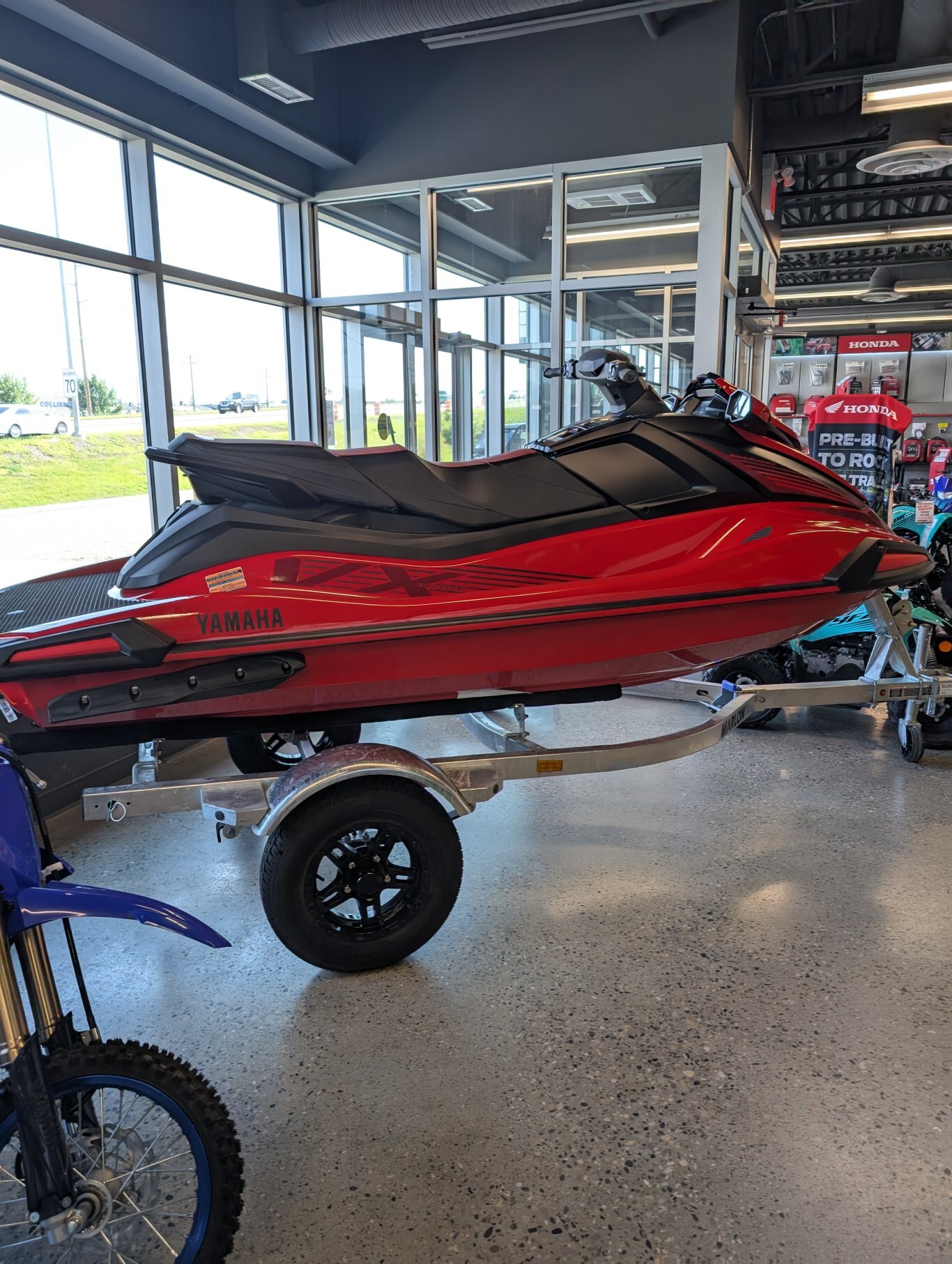 2025 Yamaha VX Deluxe Torch Red & Trailer Package