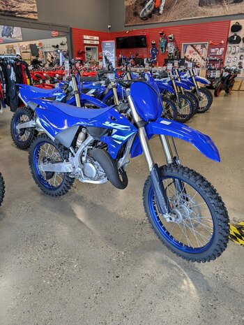 2025 Yamaha AR220 Slate Blue MOVING SALE!