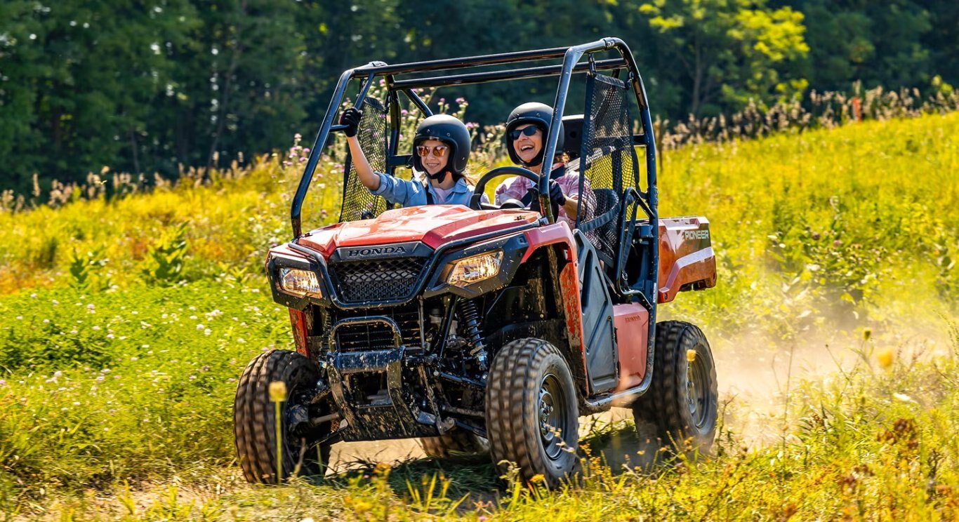 2026 Honda Pioneer 520 Standard Black Forest Green