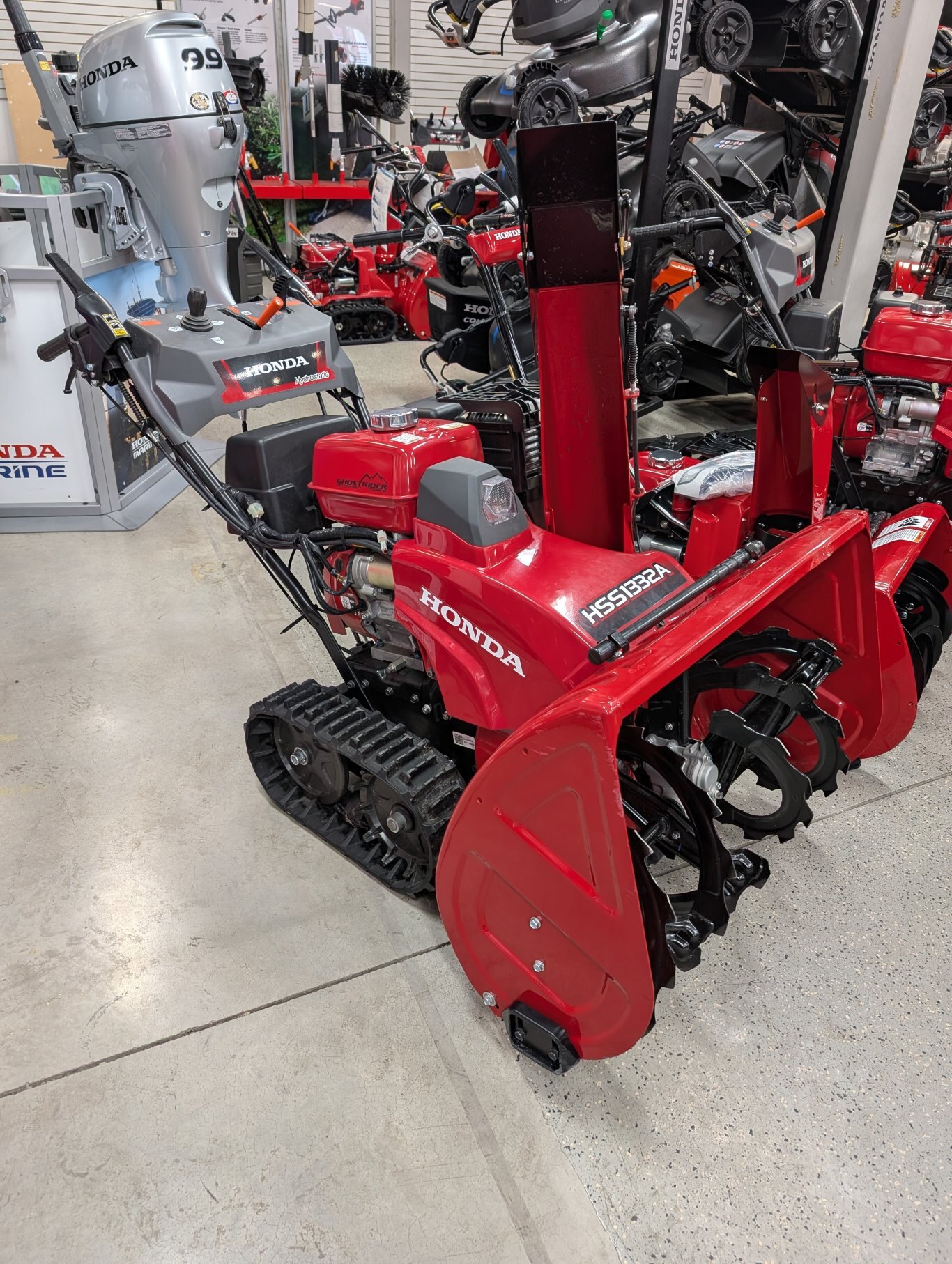 Honda 81cm (32in), Track Drive ES HSS1332CTD