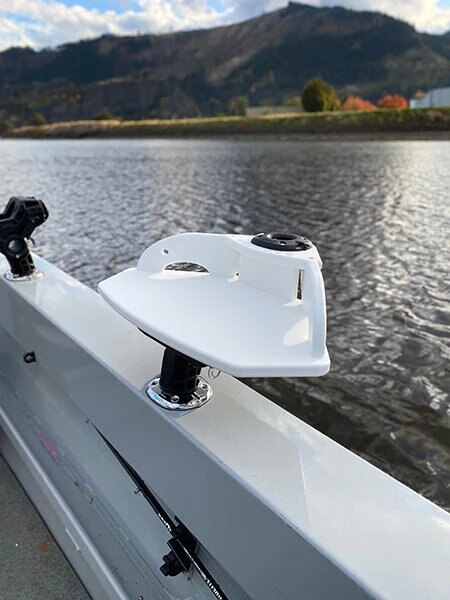 Burnewiin Rod Holder CB3220 Cutting Board