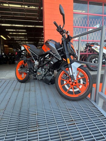 2023 KTM 200 DUKE Grey