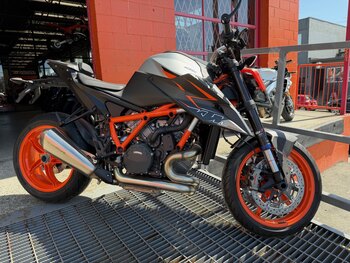 2024 KTM 1290 SUPERDUKE GT