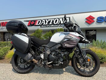 2026 Suzuki V Strom 800DE Adventure Glass Sparkle Black