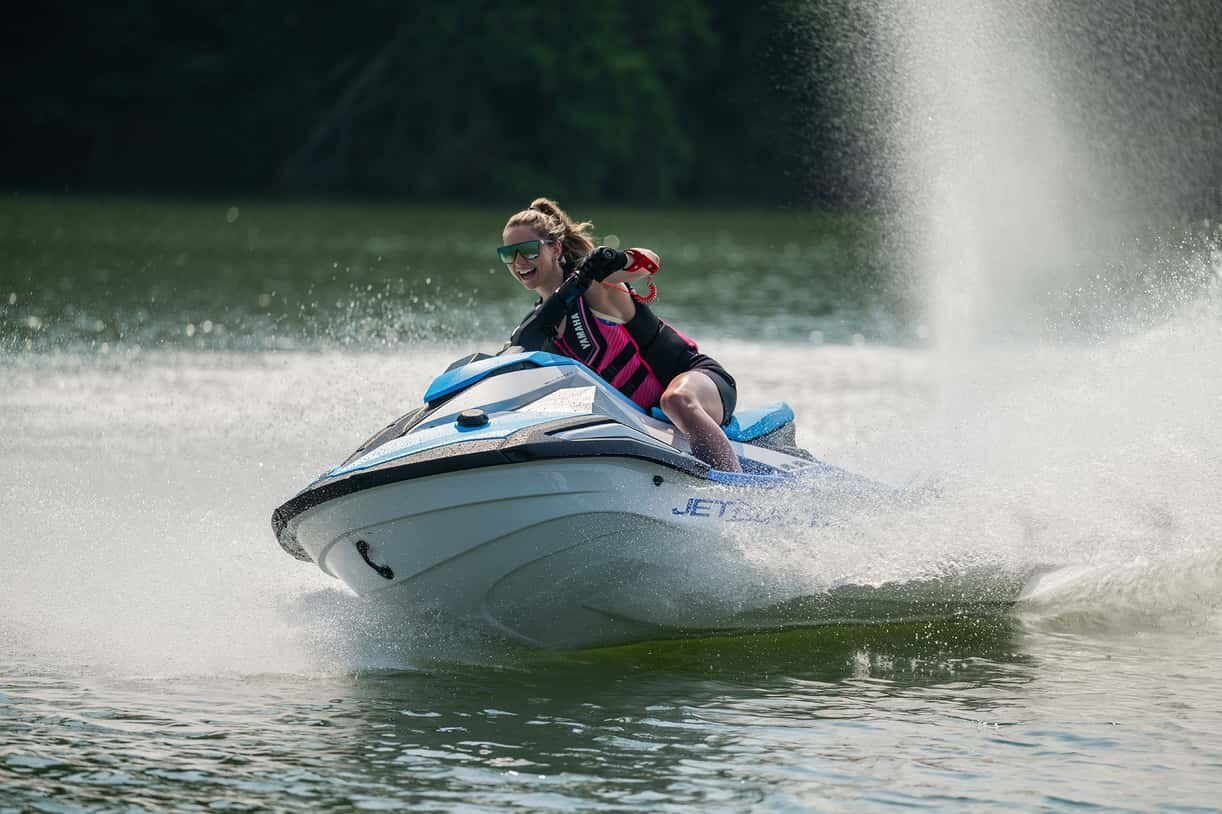 2026 Yamaha JetBlaster DLX 2 UP Azure Blue/White