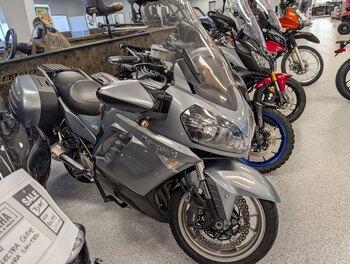 SUPER CLEAN 2024 SUZUKI GSX S 1000 GT SPORT TOURER JUST TRADED IN! $12995 PLUS TAX AND LICENSING.