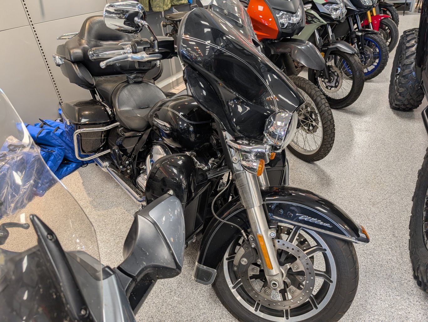 FRESH TRADE 2014 ELECTRA GLIDE ULTRA LIMITED WITH SCREAMING EAGLE EXHAUST