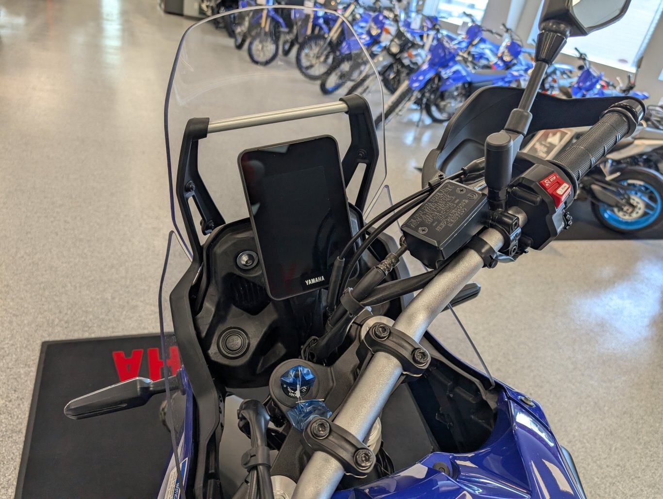 NOUVEAU 2024 YAMAHA TENERE 700 $1200 DE RABAIS OU CHOISISSEZ LE FINANCEMENT À PARTIR DE 0.99% ! LE PRIX INCLUT LE TRANSPORT ET LE PDI. TAXES ET LICENCES EN SUS.