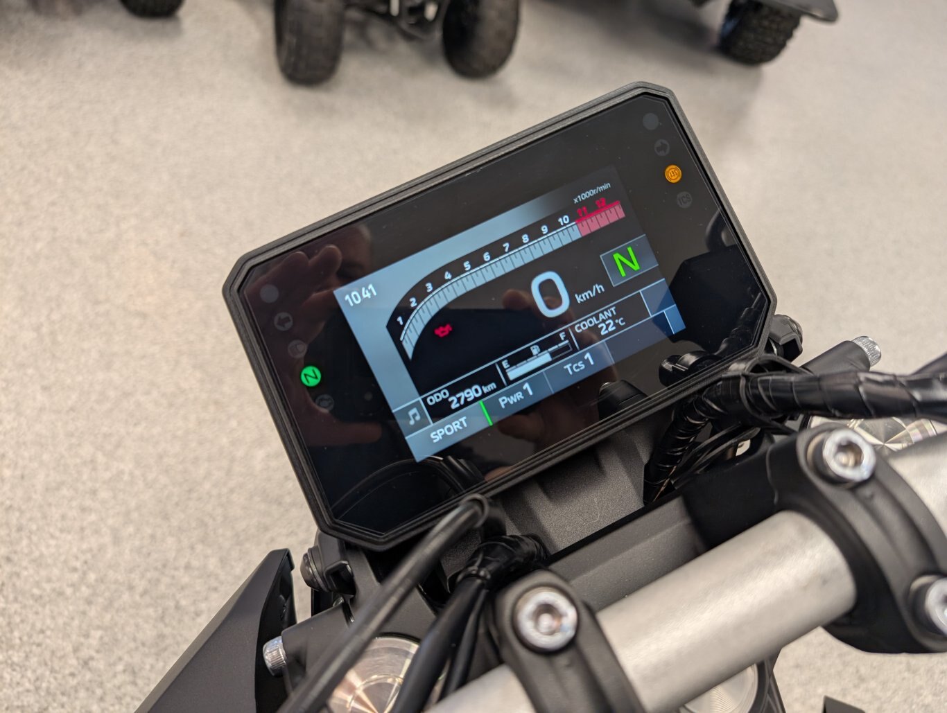 JUST TRADED! 2025 YAMAHA MT 07 WITH ONLY 2970 KMS! $9499 PLUS TAX AND LICENSING. FINANCING AVAILABLE.