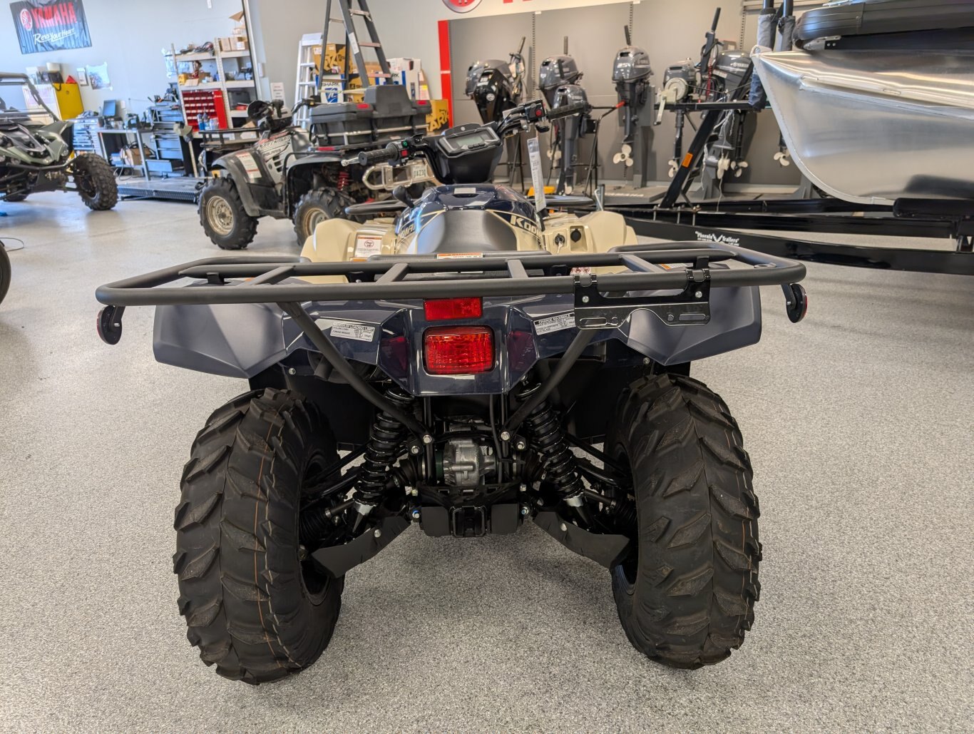 2025 YAMAHA KODIAK EPS SE WINTER PACKAGE. ALL IN CASH PRICE $15979 INCLUDING WARN WINCH AND PLOW KIT!