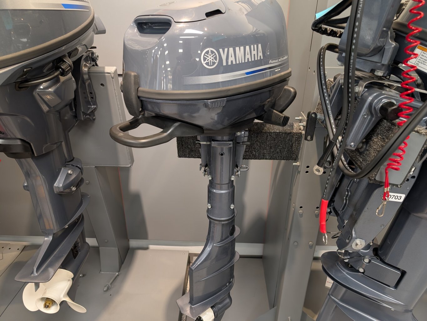 2025 YAMAHA F4 20 SHAFT F/N/R WARRANTY UNTIL AUGUST 2029!