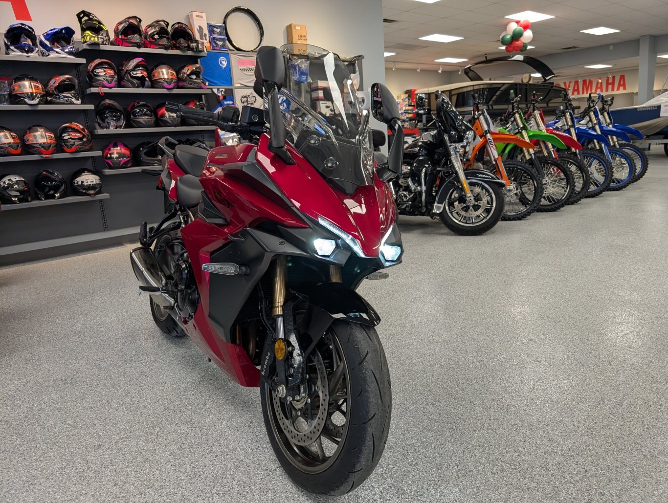 SUPER CLEAN 2024 SUZUKI GSX S 1000 GT SPORT TOURER JUST TRADED IN! $12995 PLUS TAX AND LICENSING.