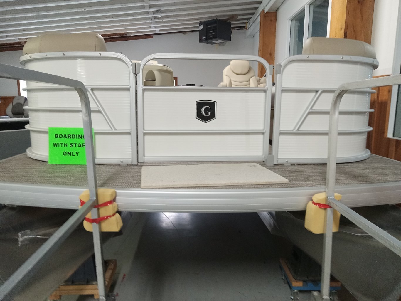 2023 GODFREY SW 2086 BANQUETTE DIVISÉE