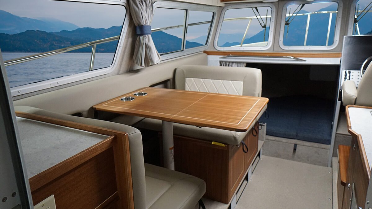 KingFisher 2825 2025 Destination Offshore