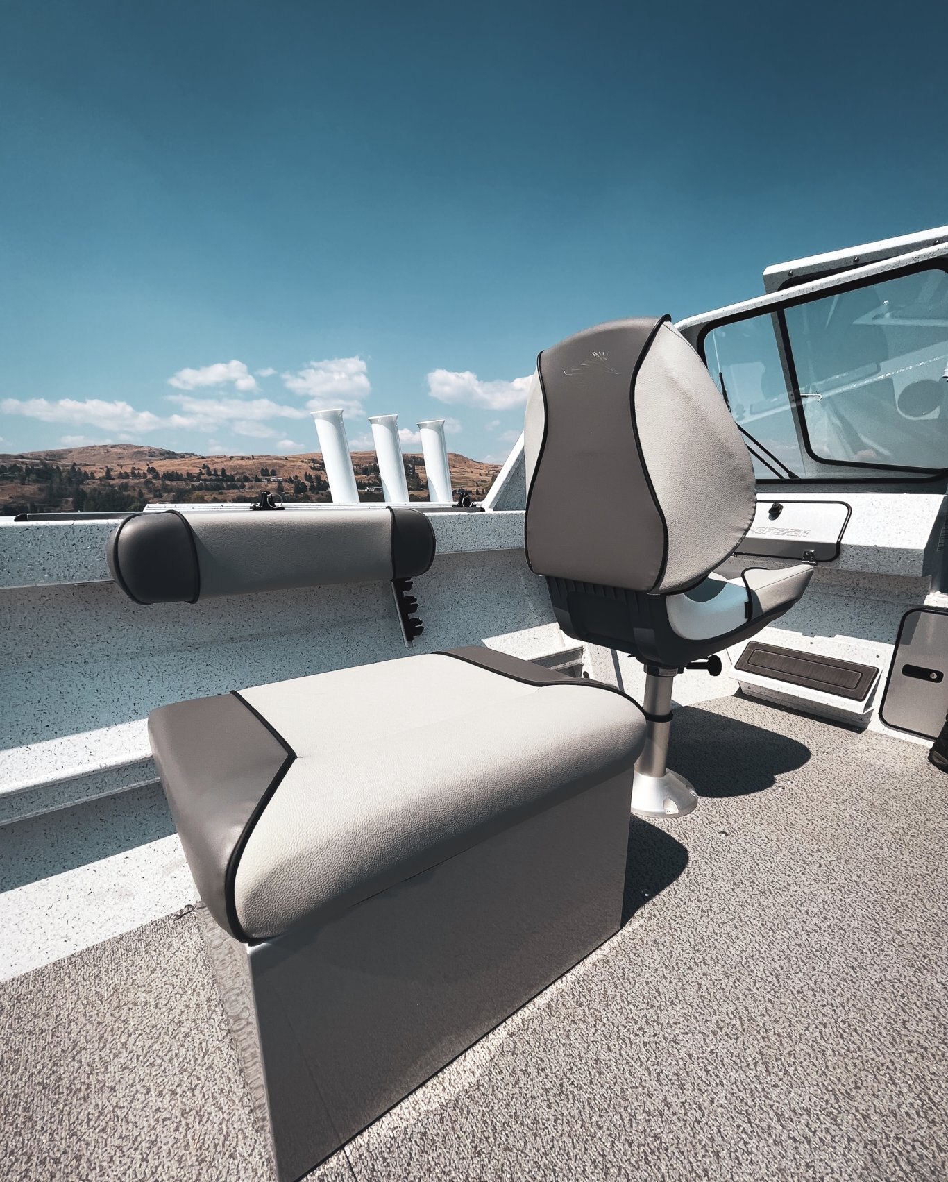 KingFisher 1825 Falcon Sport 2025