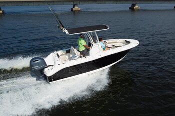 2025 Robalo R160