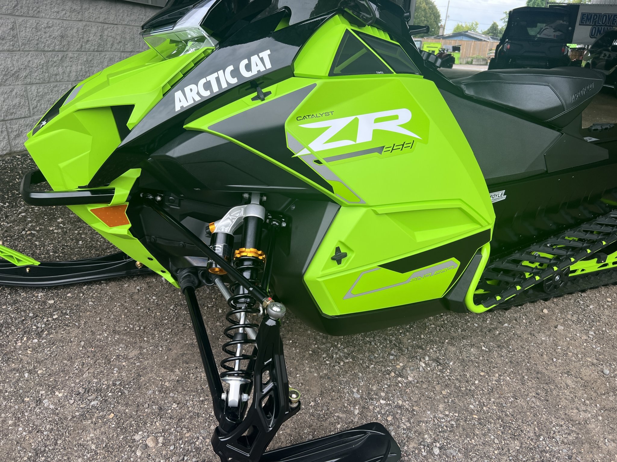 2027 ARCTIC CAT ZR 858 SP EPS 137 GREEN SECURE NOW FOR THE FALL!