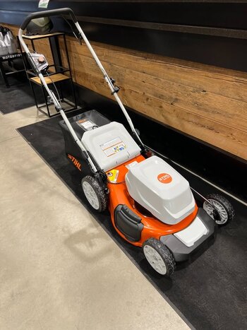 STIHL NEW RMA 460 19 Battery Powered Mower