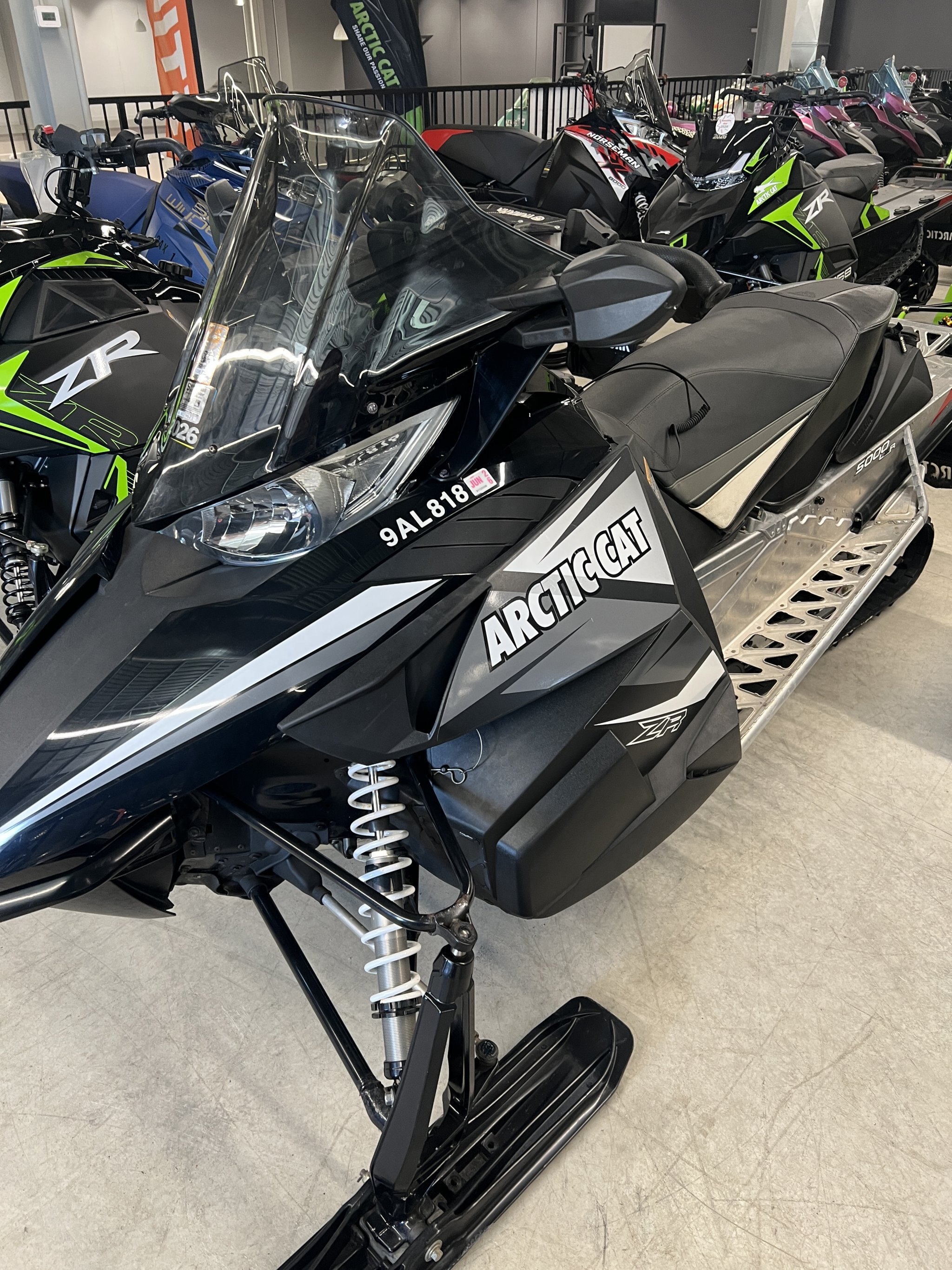 2014 ARCTIC CAT ZR 5000 137 LXR (BLACK)