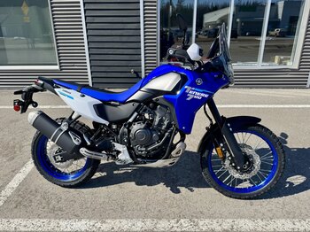 Yamaha YZF R9 Bleu Team Yamaha 2025