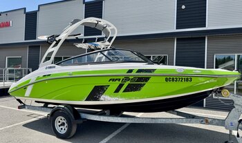 bATEAU Larson LX 1750 2010